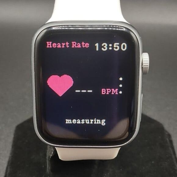 White Smartwatch Earbuds Set Fitness Sport Heart Rate Apple Android & iOS READ* - Picture 6 of 13